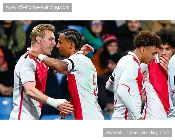 摩纳哥残阵客场逼平巴黎 戈洛温停赛对中场控制力影响